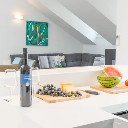 Topdeck Exclusive * Ragusa